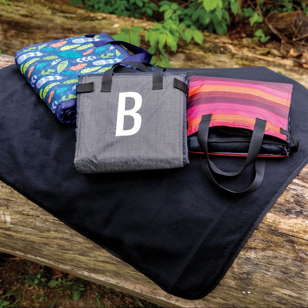 Thirty One Bleacher Blanket - Picture 2 of 5